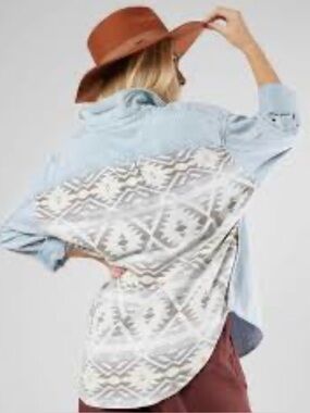 Free People We The Free Women's Large Echo Rock Chambray Shirt Aztec